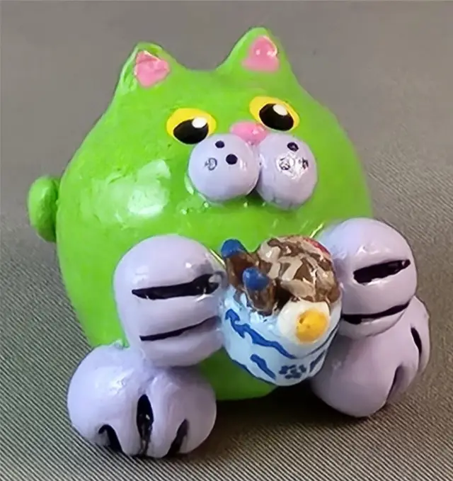 Shirley's Cats - Bright Green and Lavender with Ramen