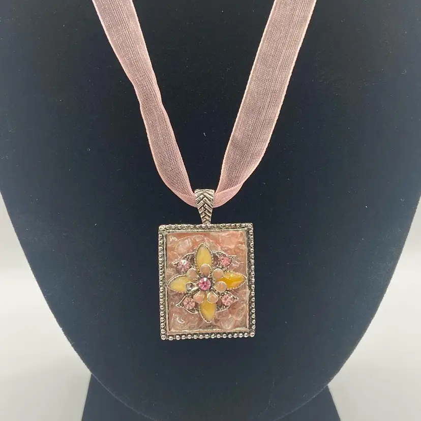 Volm Brand Choker Style Necklace And Pendant.  Read Description.