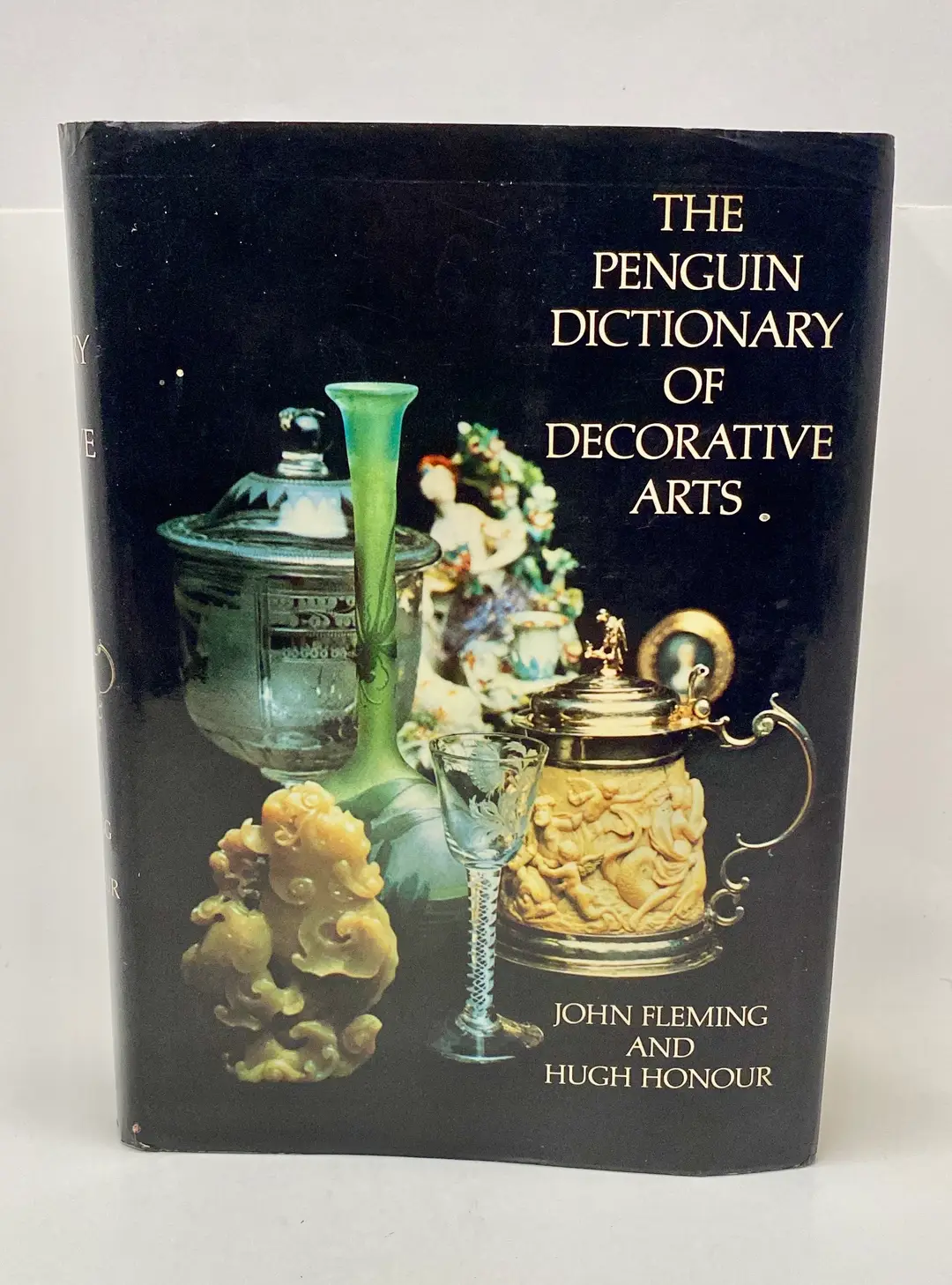 ✅ The Penguin Dictionary of Decorative Arts by John Fleming Hugh Honour HC 1977