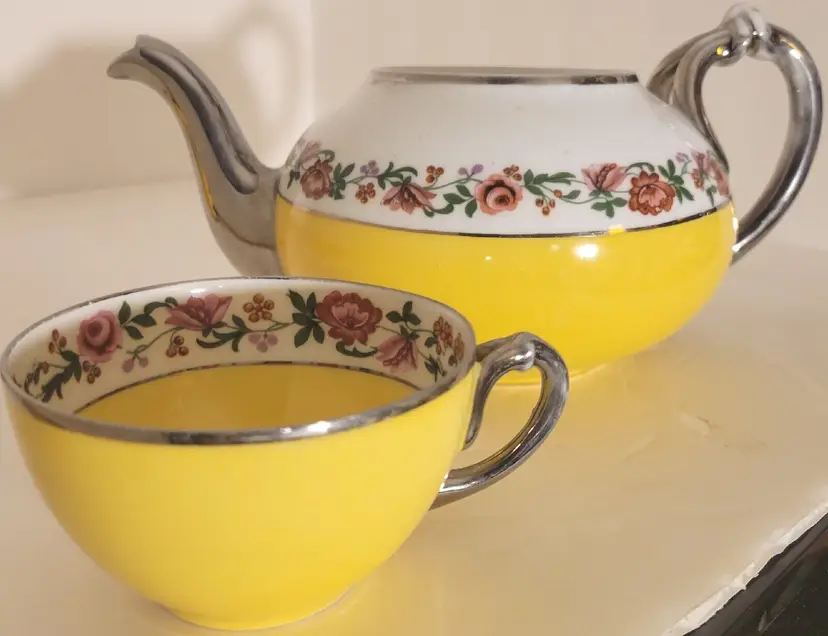 Bavaria Yellow Teapot Flower Ring Silver Fade Handle with Matching Teacup 8