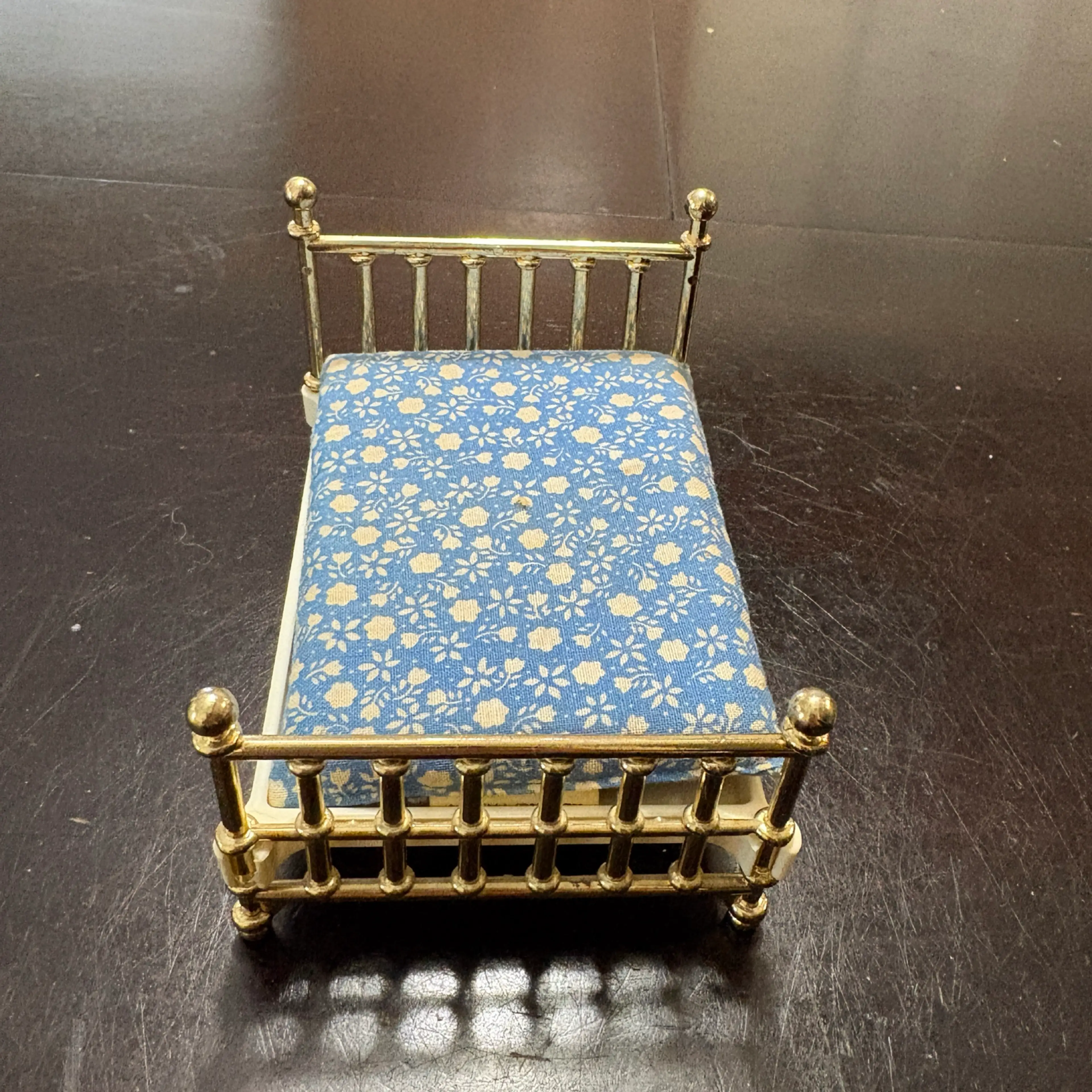 Image 2 of 9