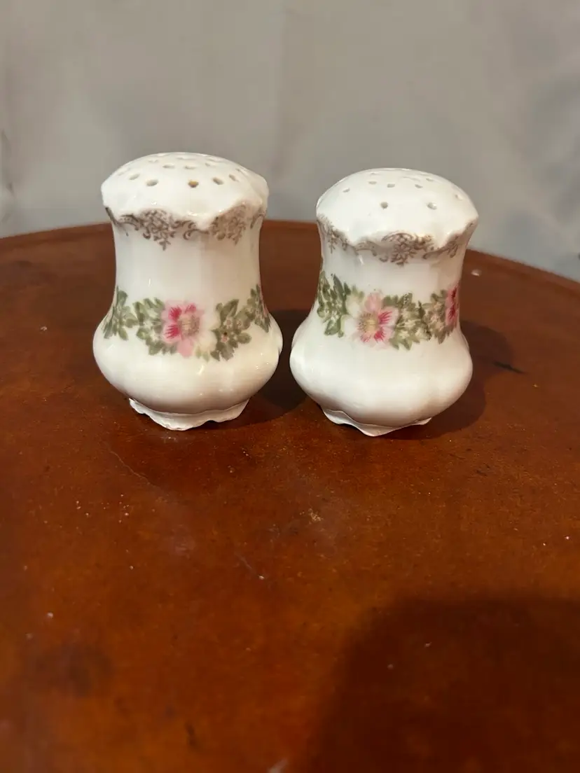 Vintage Salt And Pepper Shakers