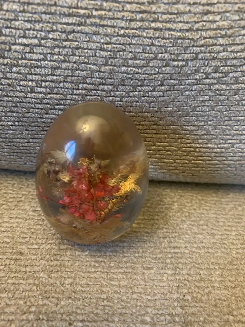 Lucite Paperweight With Flowers Inside Shackman NY Made In Hong Kong
