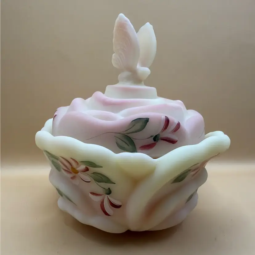 Fenton Uranium Burmese Butterfly Rose Hand Painted Pink Daisies Lidded Dish 5x5.5”