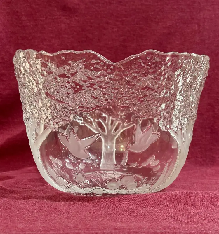 Vtg Mikasa Versatile Crystal Glass Bowl with Birds & Trees, Frosted/Clear