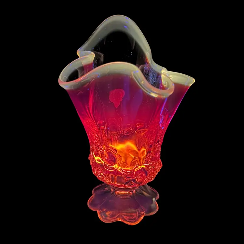 Fenton Vase Amberina Rose Handkerchief Swung Pedestal With Label Glows
6” T x 4” W