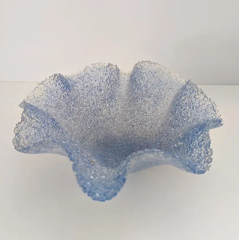 Vintage MCM Mid Century Popcorn Lucite Acrylic Fluted Bowl 10"W x 4"H