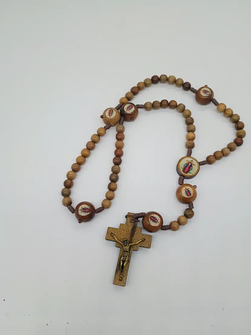 Terço de Jesus das Santas Chagas Rosary of Jesus of the Holy Wounds