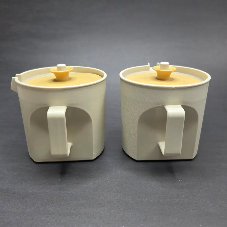 Tupperware Cream and Sugar Set Beige Harvest Gold 1414-4 & 1415-4
