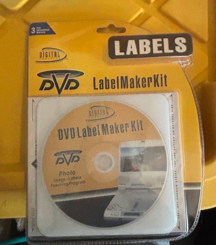 DIGITAL CONCEPTS DVD LABEL MAKER KIT