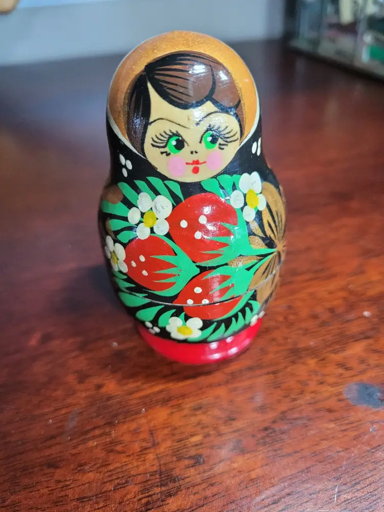 Vintage Russian Matryoshka Nesting Dolls