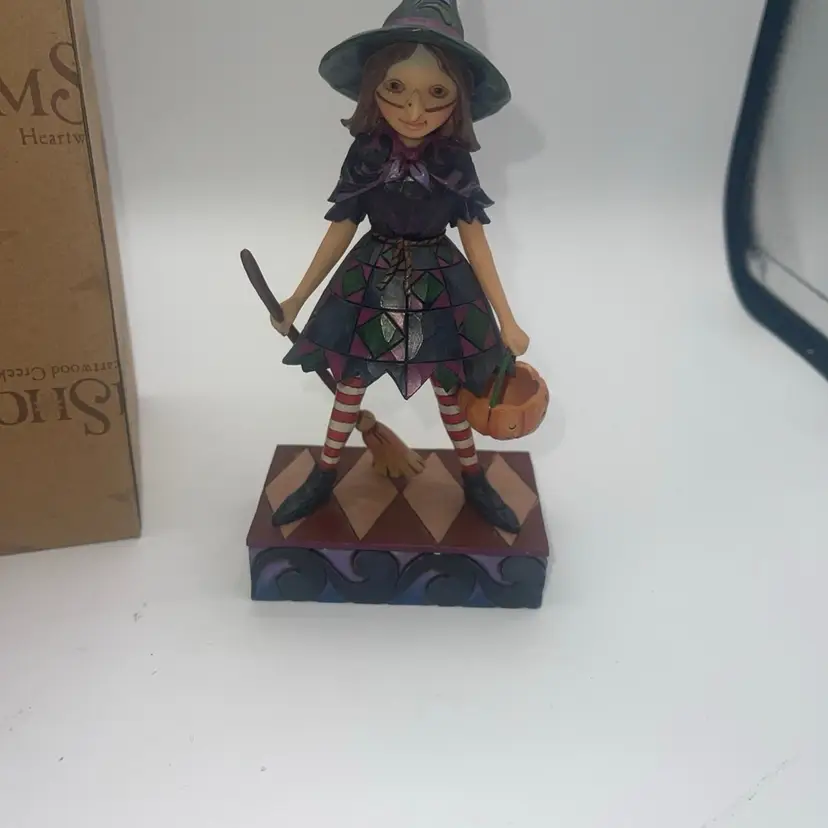 Jim Shore Witch Way To Candy Halloween Figure 4022903 Little Girl Witch Box
