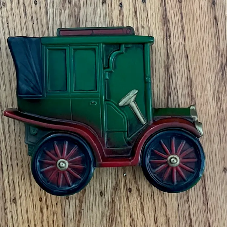 1960s Ceramic Vintage Car Wall Hanging 5.5" tall x 6.5" wide 2.5" wide