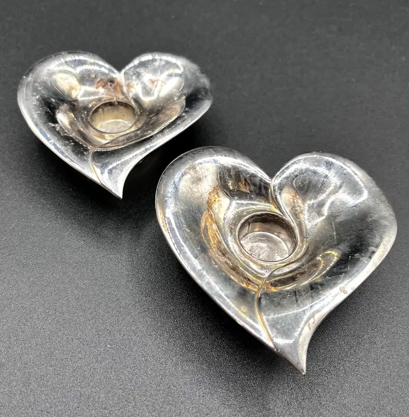 ❤️ Pair Of Silver Tone Metal Heart Candle Holders 🕯️