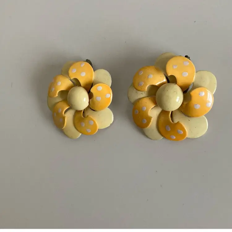 1960’s Yellow Polka Dot Flower Power Enameled Clip On Earrings