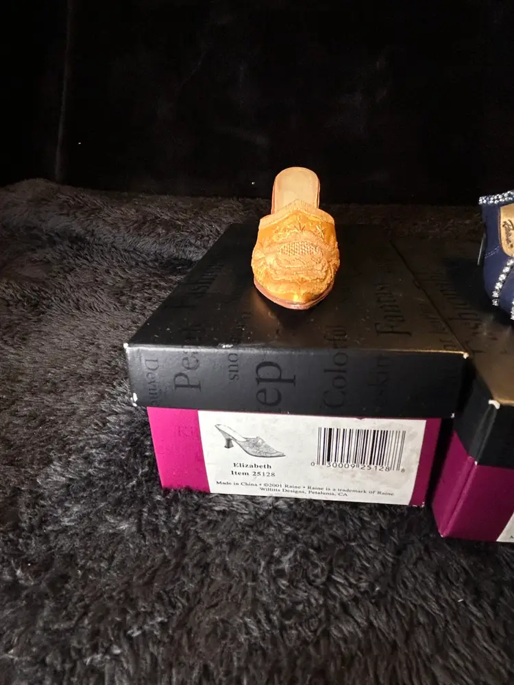 VTG 2001 The Right Shoe By Raine Collection Min Shoe Figurines Set Of 3