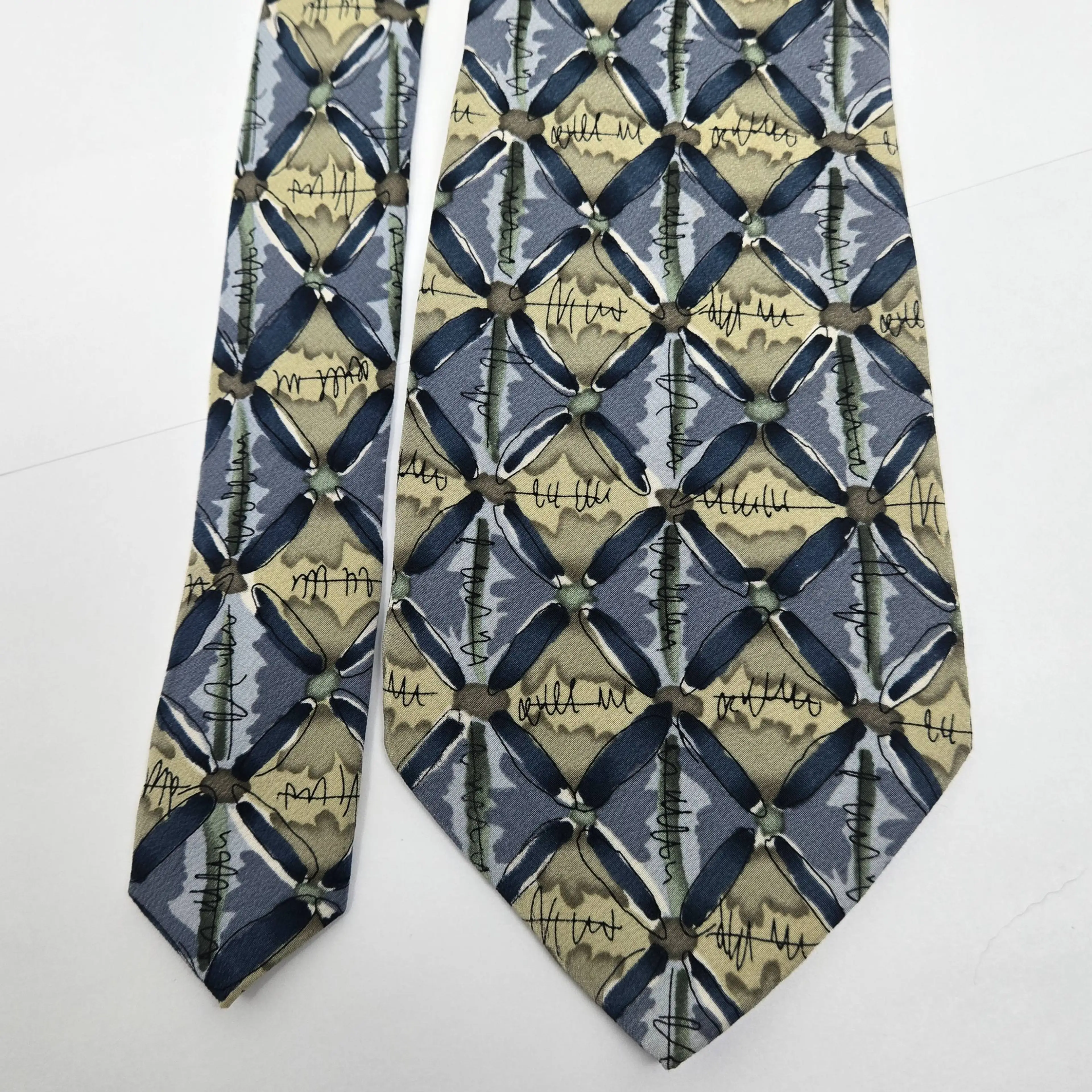 Image 4 of 7