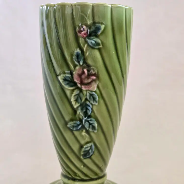 Ceramic Pottery Vase Roses & Leaves on Twisted Design 6⅜" Tall NORLEANS made in Japan Vintage