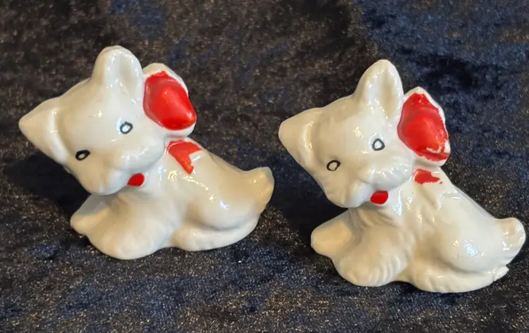 Adorable Vintage West Highland Terrier Miniature Porcelain Figurine Pair.