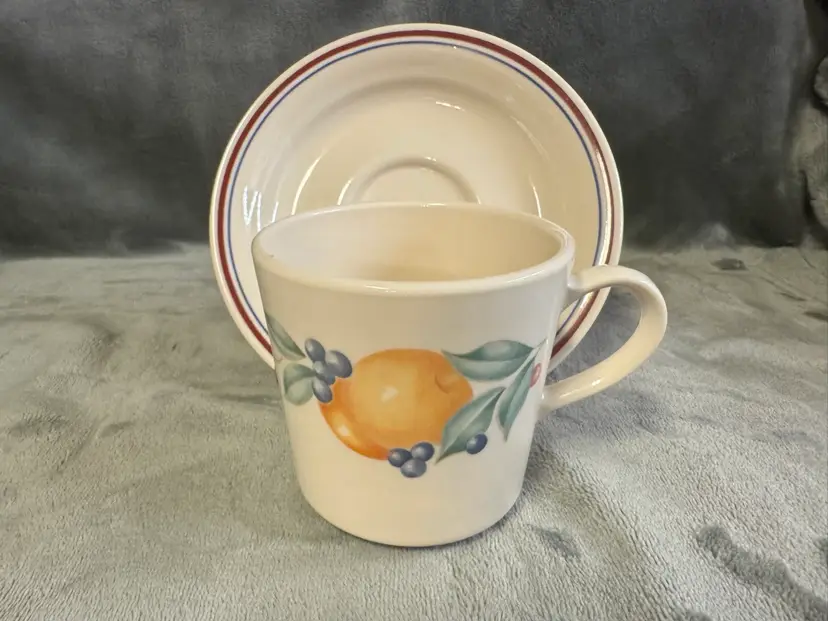 Vintage 6 Avail Corelle ABUNDANCE Coffee Cup & Saucer Set Fruit Blue/Red Corning