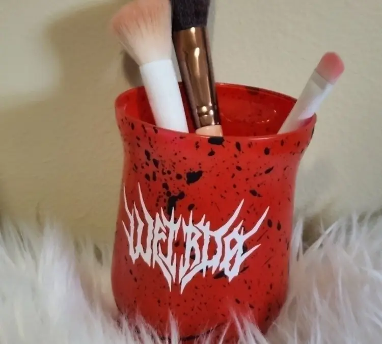 Weirdo makeup Brush Holder