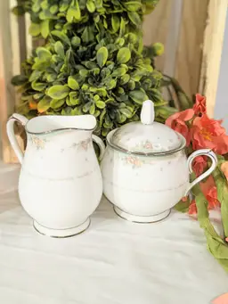 Noritake Creamer & Sugar Bowl Green Brier No. 4101