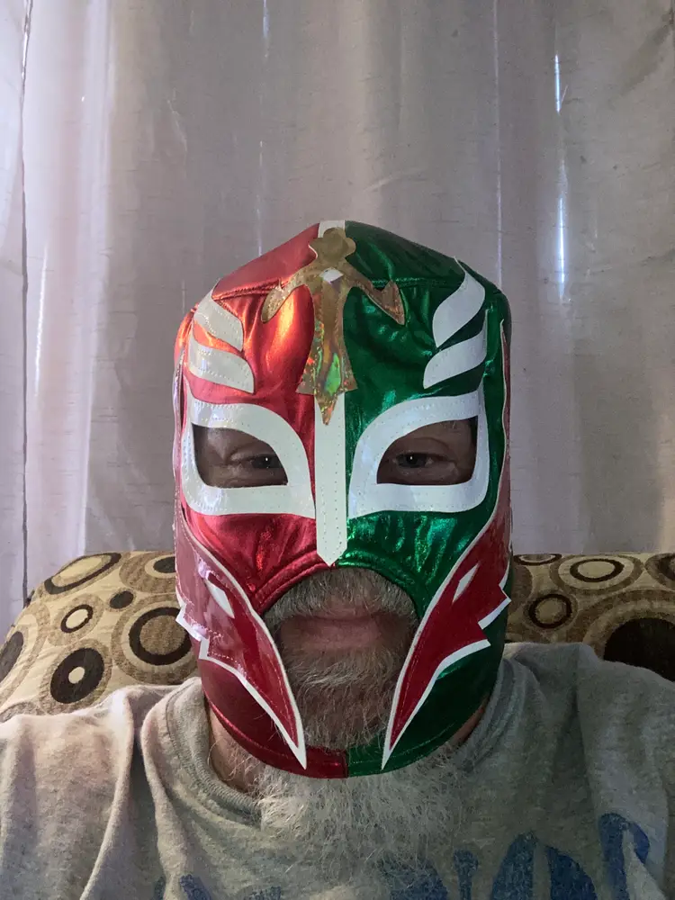 Glass Elephants Galore $1 Starts