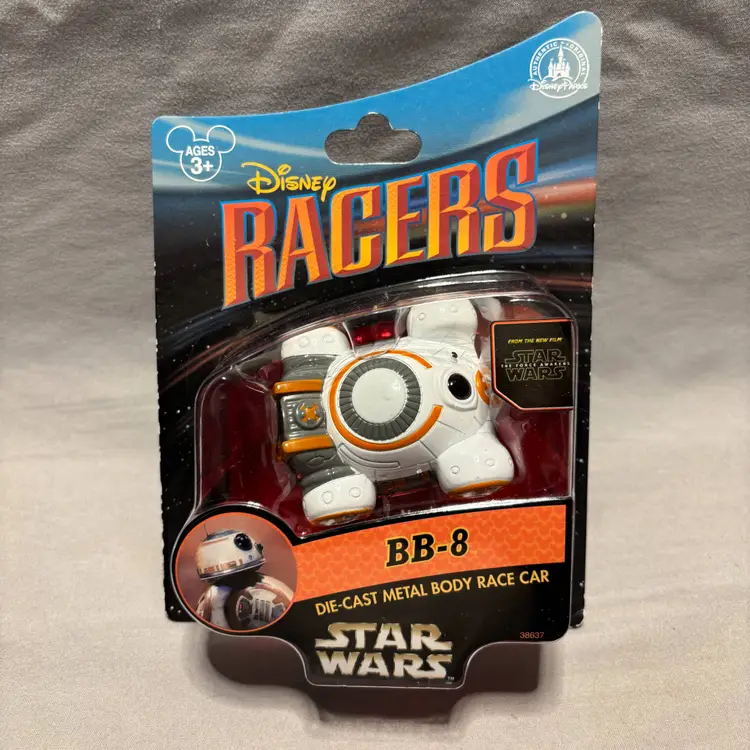 set of 4 Disney Racers Star Wars die-cast cars featuring popular characters from the Star Wars franchise, including BB-8, Yoda, Wicket, and Kylo Ren.