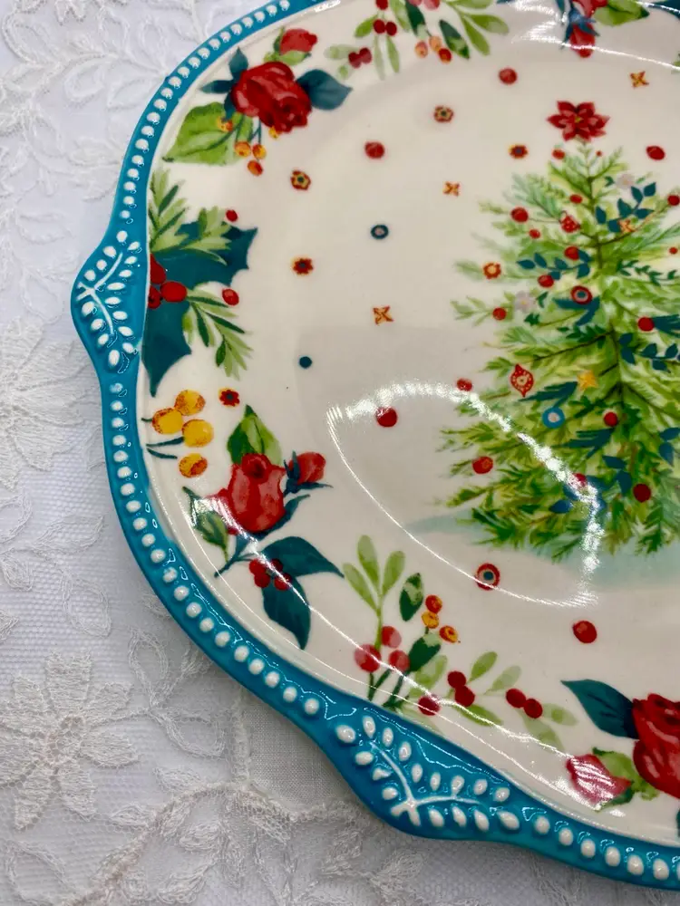 The Pioneer Woman Christmas Tree Cheerful Roses Pattern 8.5” Plate