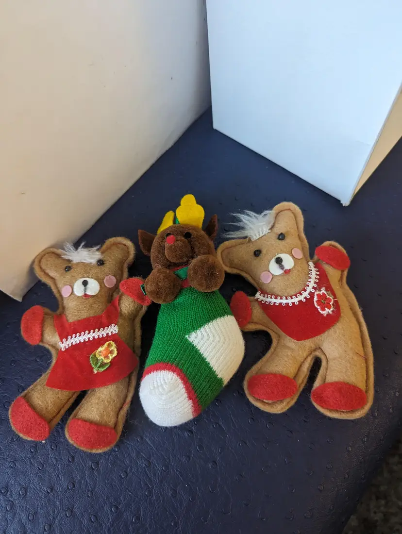 Vintage Lot Of 3 Christmas Ornaments Felt Gingerbread Boy And Girl And Reindeer In Stocking