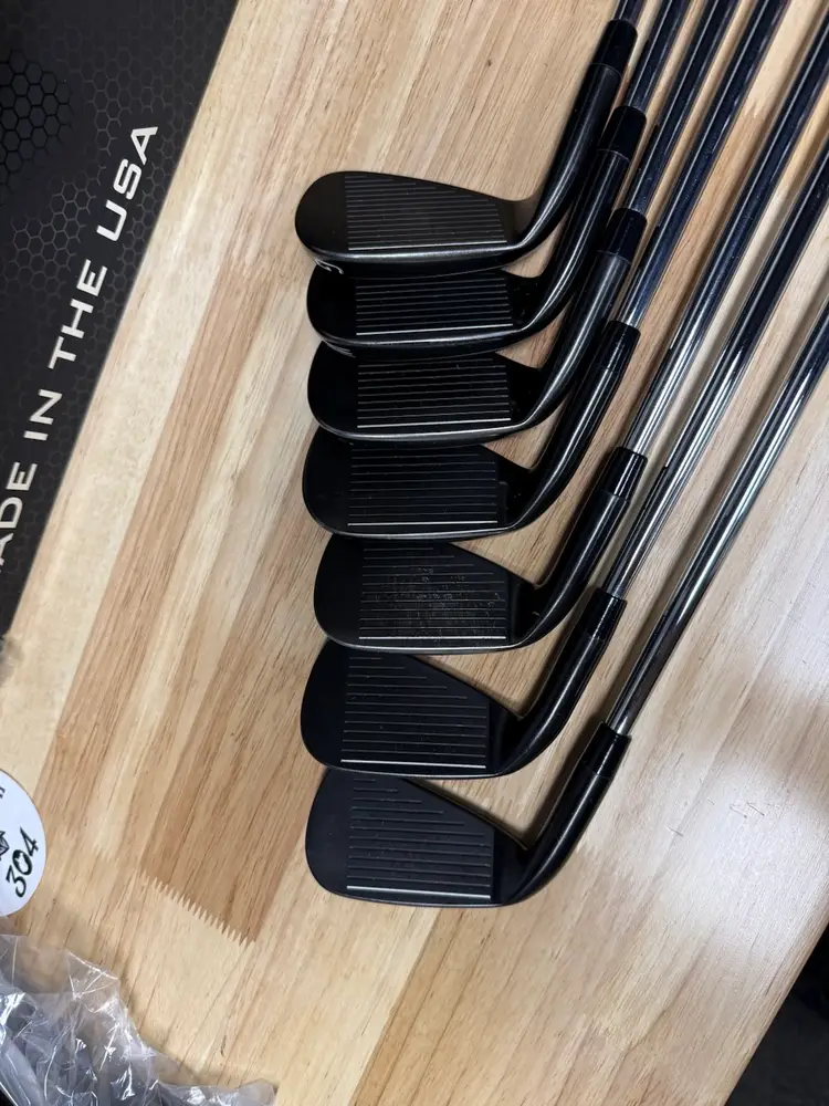 PXG GEN 6 0311p 5-GW Iron Set