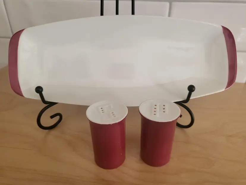 MID CENTURY MODERN ROSENTHAL SECUNDA PURPLE SALT AND PEPPER SHAKERS With Tray