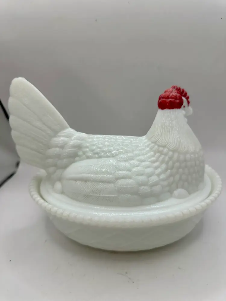 Vintage Westmoreland? Nesting Hen On Nest Milk Glass Covered Dish Decor 1950