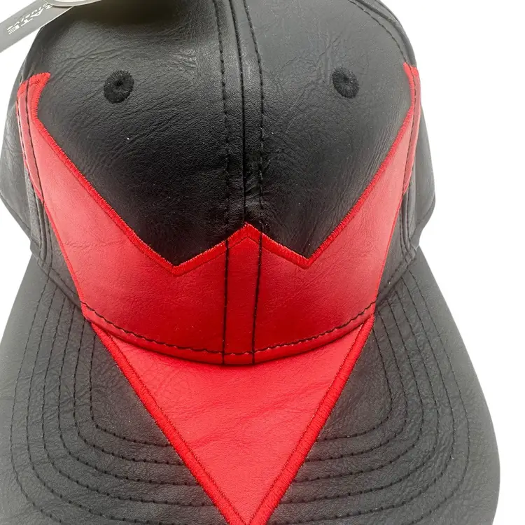 LOOTCRATE Batman NIGHTWING DC Comics IMITATION LEATHER HAT NEW Dick Grayson