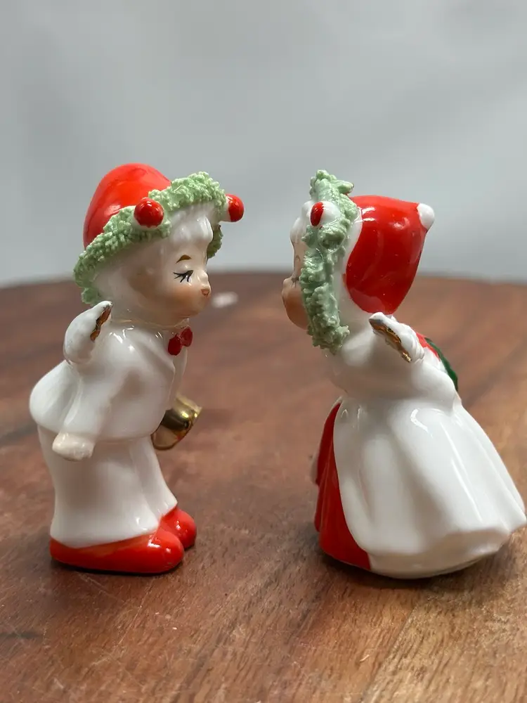 1950s Miniature Spaghetti NAPCO Christmas Kissing Angels Set Of 2 Bone China