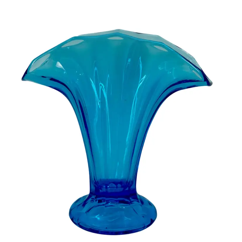 MCM  Turquoise Blue Glass Ribbed Fan Vase 
Scalloped Whale Tail Glow
8” T x 7.5” L x 3.75” W