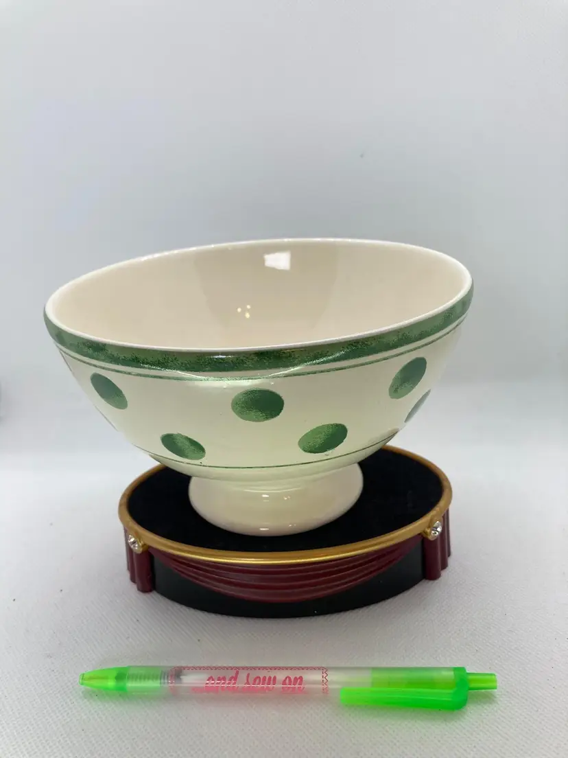 Country Green 
polka-dot bowl 
Made in Portugal
Comptoir de Famille