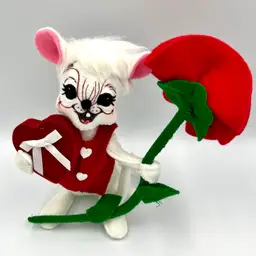 Annalee Dolls Valentine's 6" Mouse Chocolate Heart Rose Love