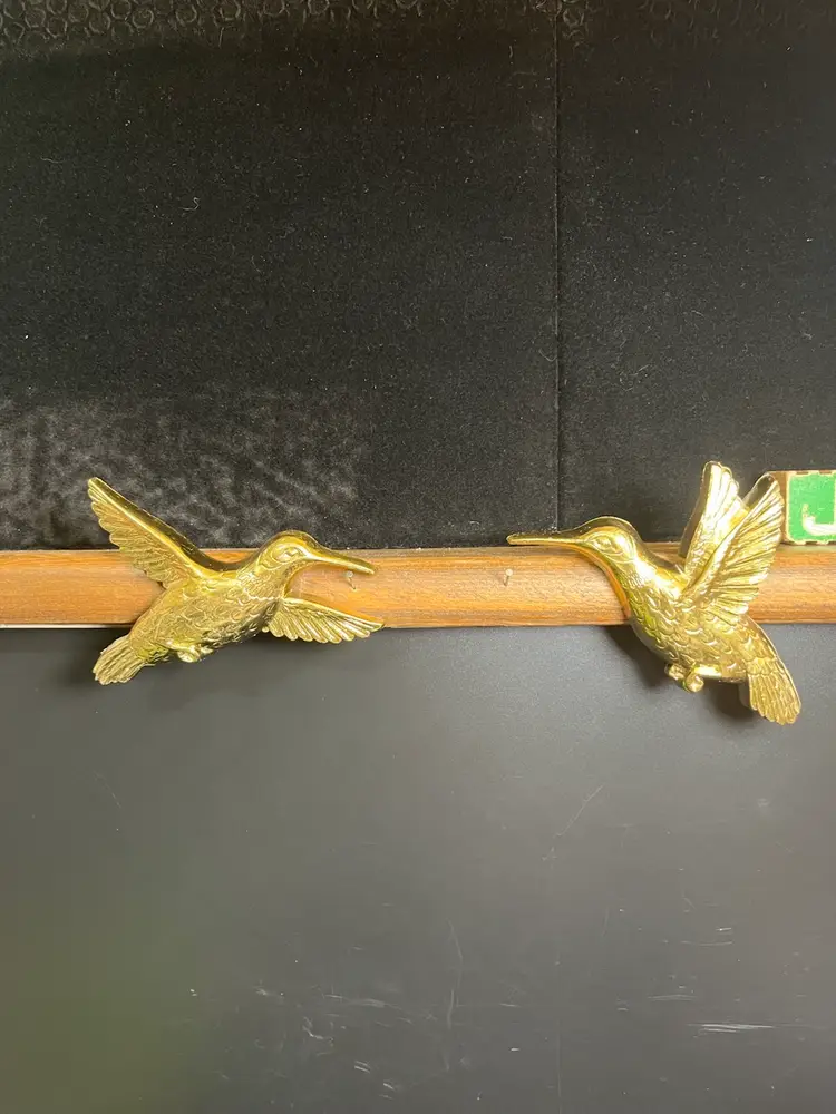 1985 Homco #7669 Made in USA-Pair of Gold Hummingbird Wall Hangings-Lot 60