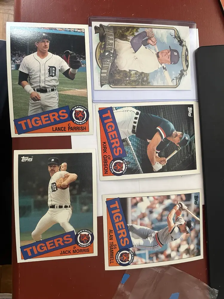 Oversized Tigers Lot. Box Toppers Plus Giant 1985s