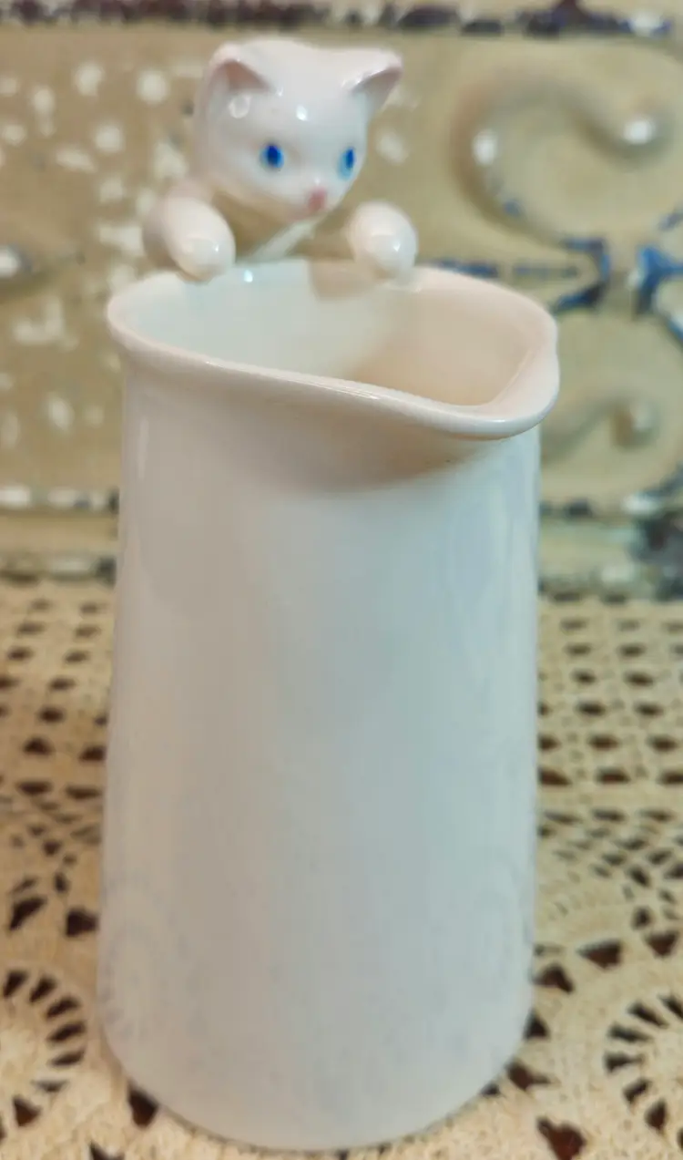 Vintage White Ceramic Milk Jug Creamer Mini Pitcher Naughty Kitten 5.5"