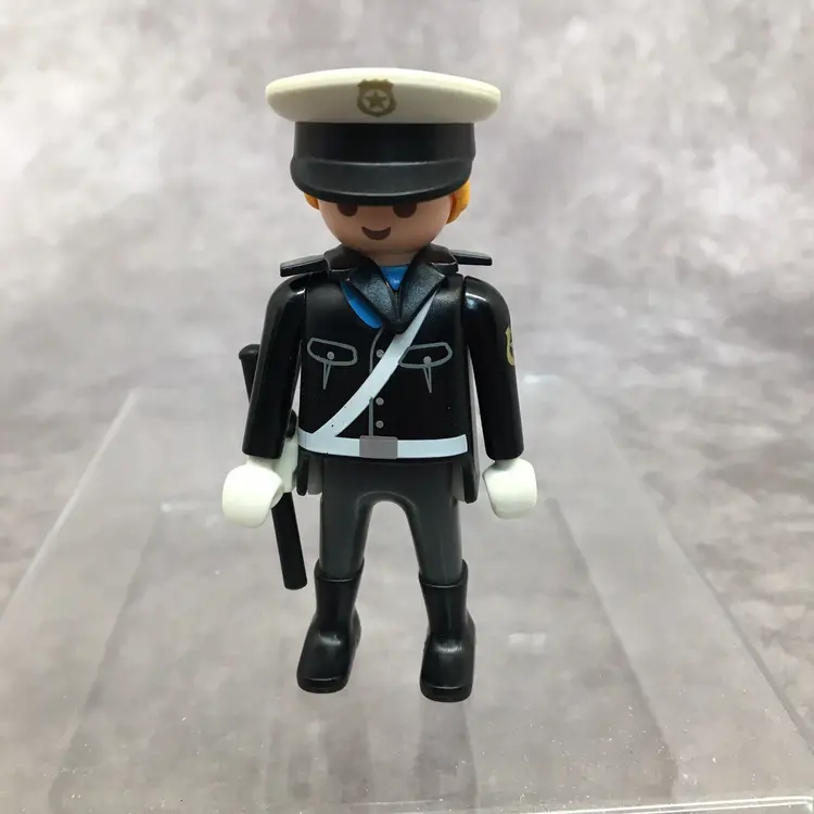 Playmobil Blond Policeman