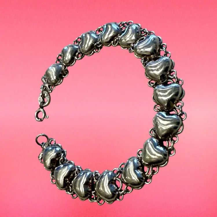 Sterling Silver Puffy Heart Filigree Link Bracelet 7”, 8.9g