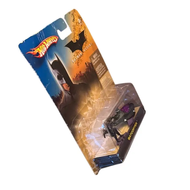 Hot Wheels DC Comics Batman Begins Batcopter Helicopter w/ 1:64 Figure 2005, NOS