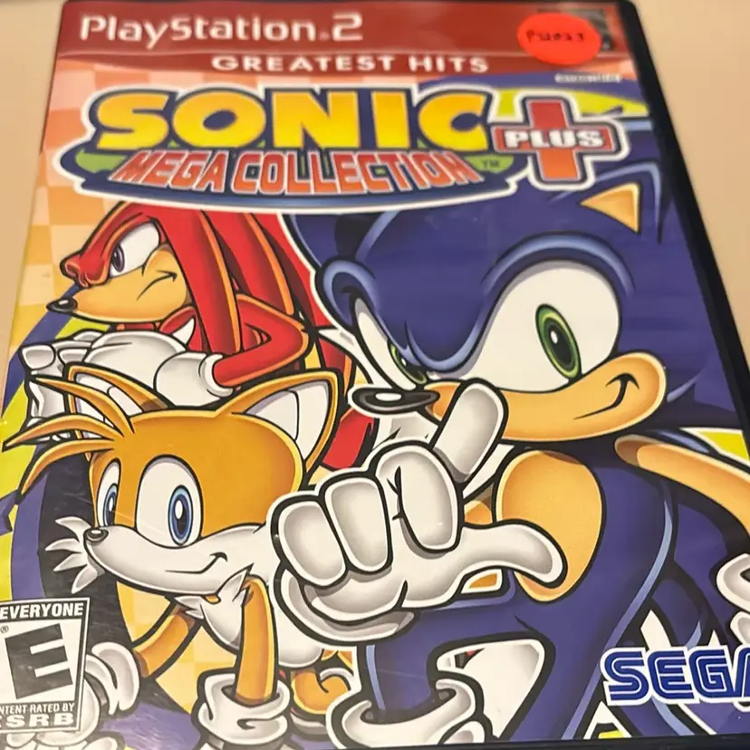 PS2 - CIB, Case Cracked - Sonic Mega Collection Plus