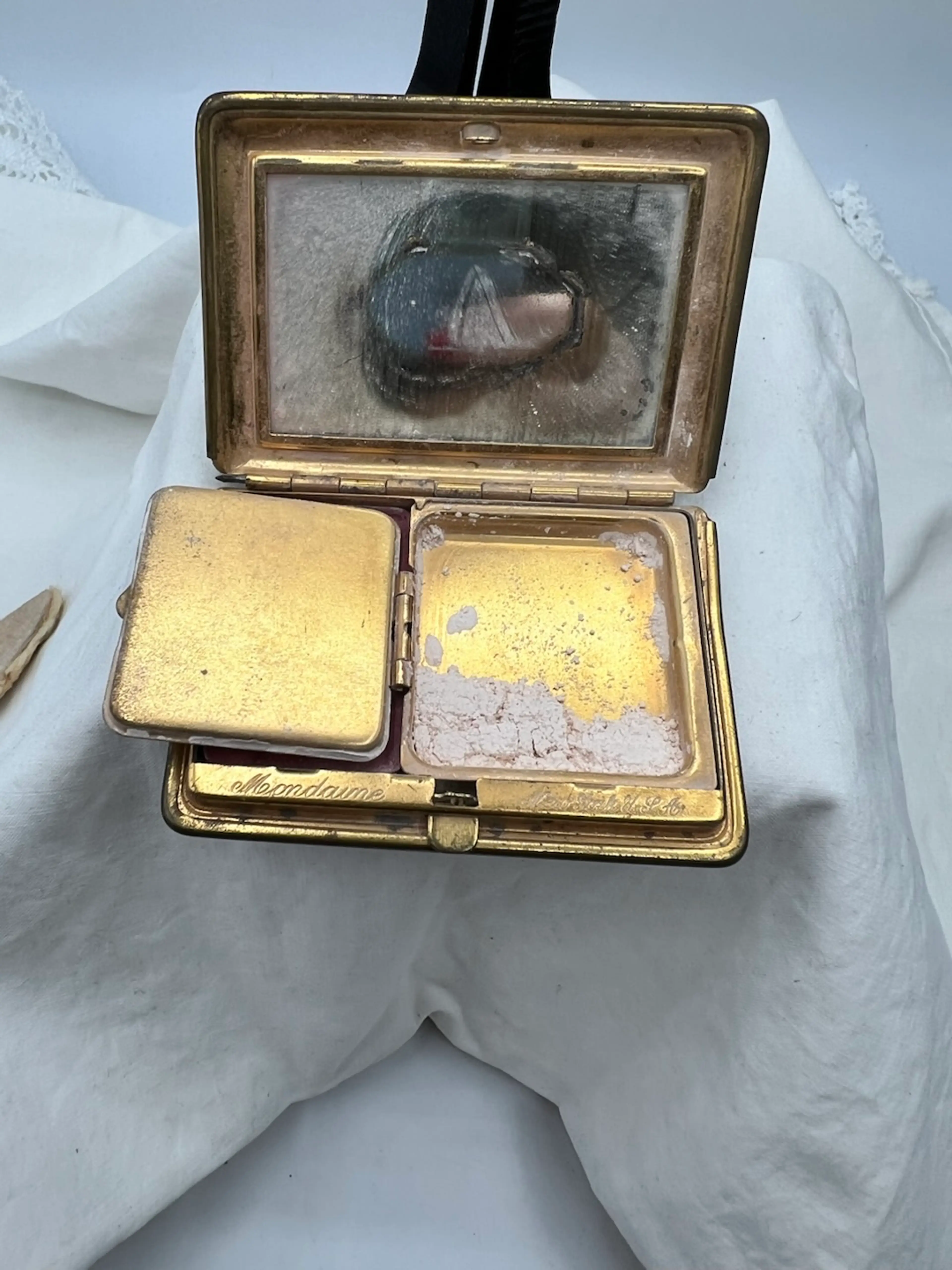 Image 2 of 18