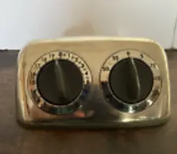 AMCO MCM Two Timer Retro Dual-Time Manual Kitchen Timer, Chrome Decorative Use