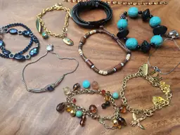 #01 Clasp Bracelets - Choice of 1