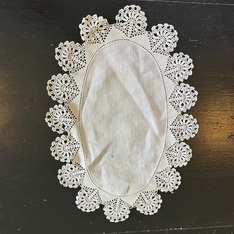 Mixed Lot of 4 Vintage Linen Centered Hand Crocheted Lace Edged Doilies #54