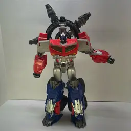 Transformers Prime Beast Hunters Ultimate Class Optimus Prime